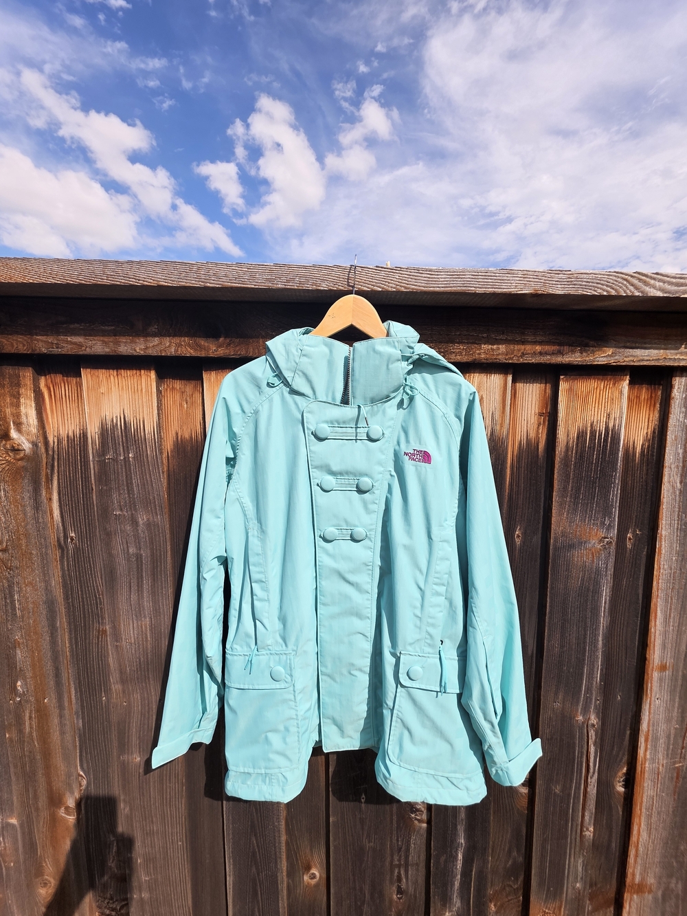 The North Face Women’s Aqua Teal Hooded Jacket